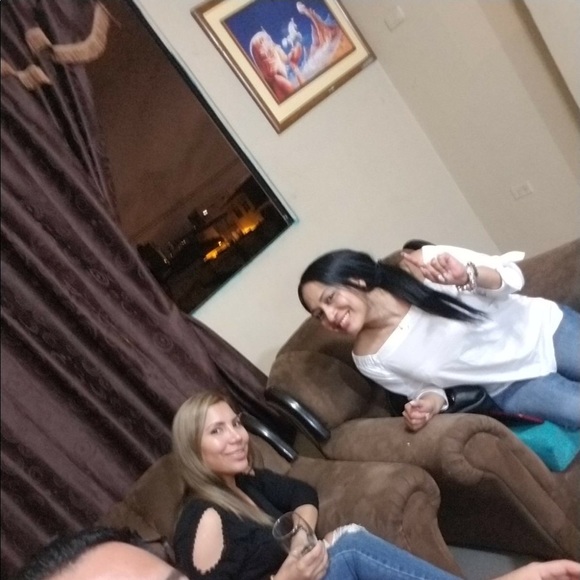 Meet your Posher, Wendy - Picture 1 of 1